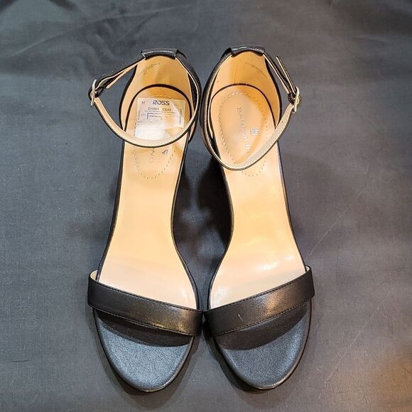 BRAND NEW BANDOLINO ANKLE STRAP LEATHER BLOCK HEEL SANDALS - Picture 2 of 16